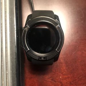 New smart watch never used...